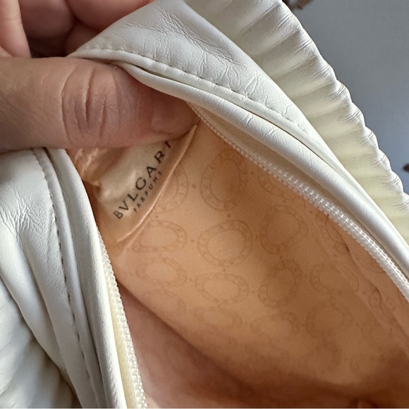 BVLGARI Cream Ivory Ribbed Cosmetic Zip Pouch - Picture 5 of 8